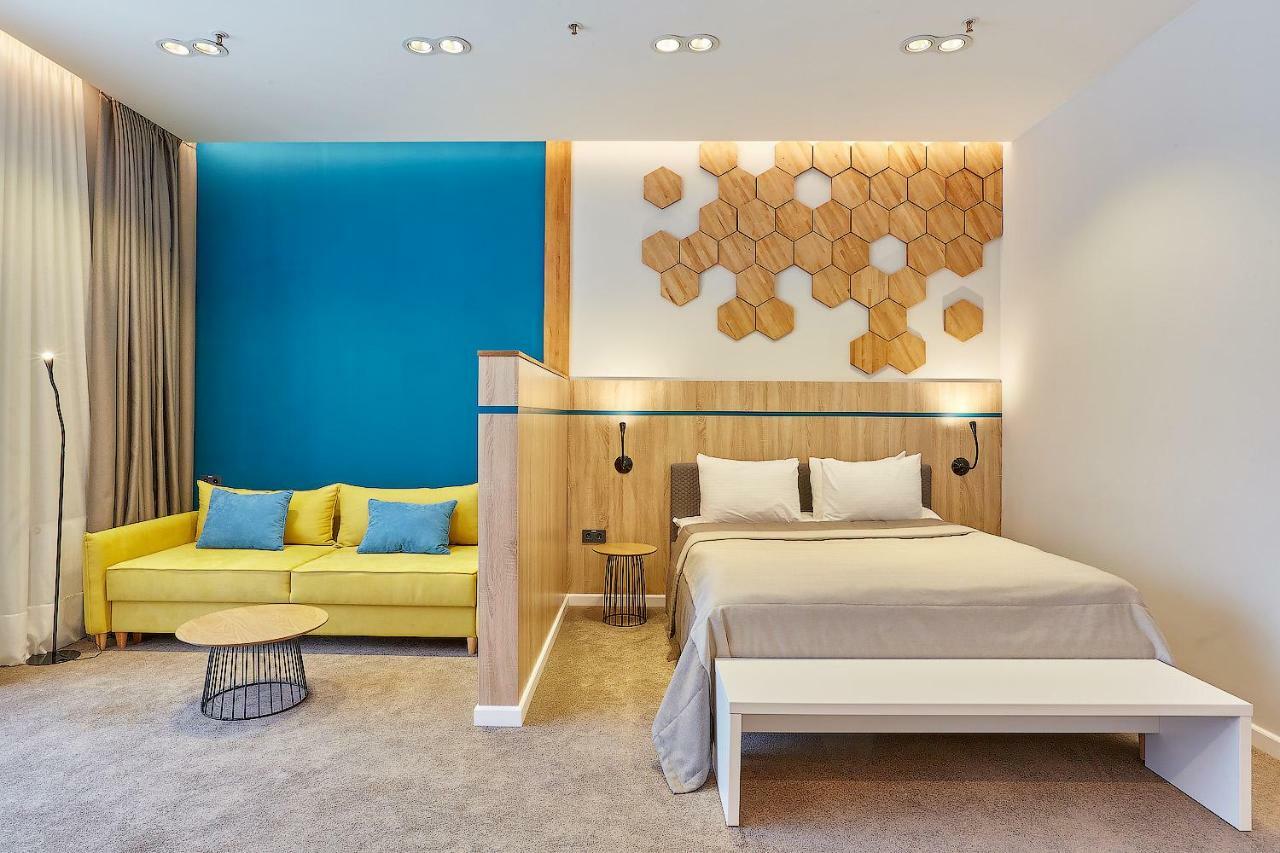 Aqua-Minsk Hotel Plus Екстериор снимка