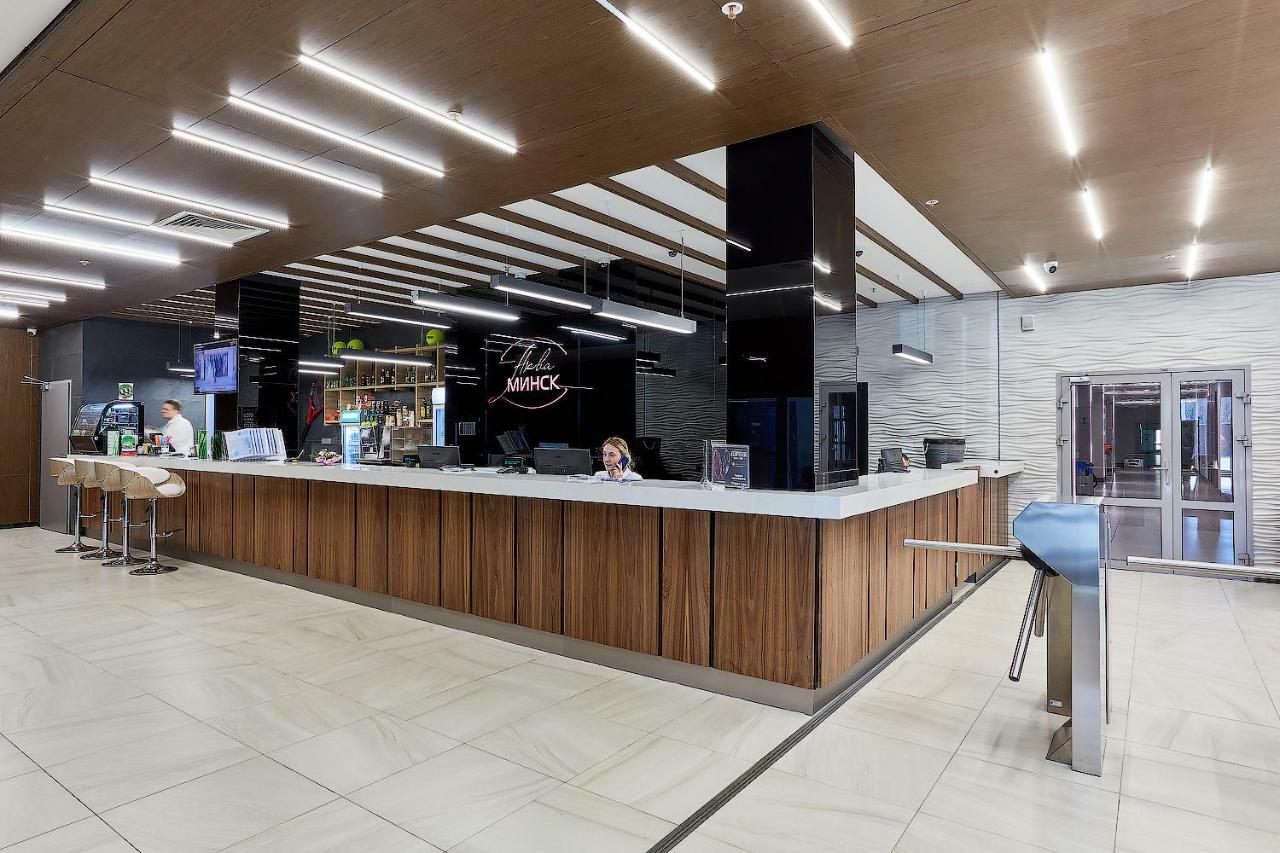 Aqua-Minsk Hotel Plus Екстериор снимка